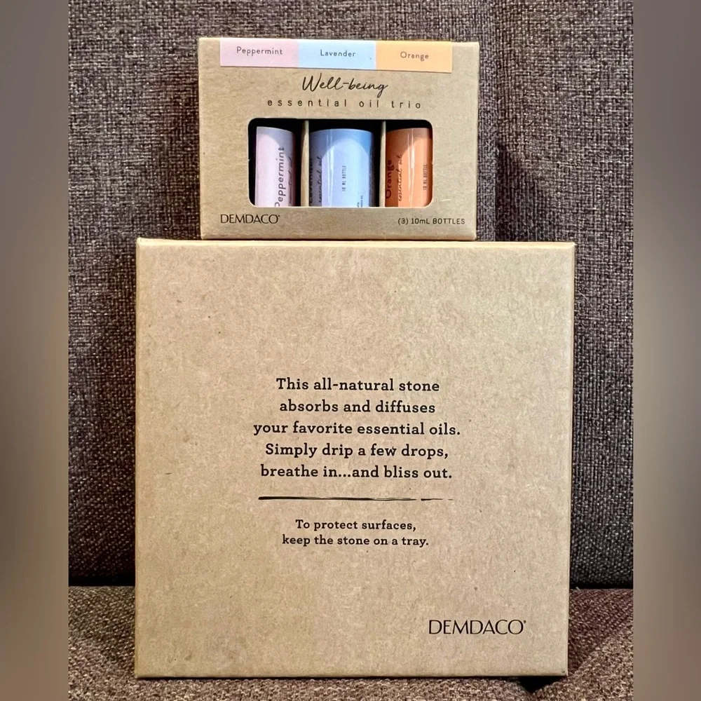 Demdaco nwt perfect